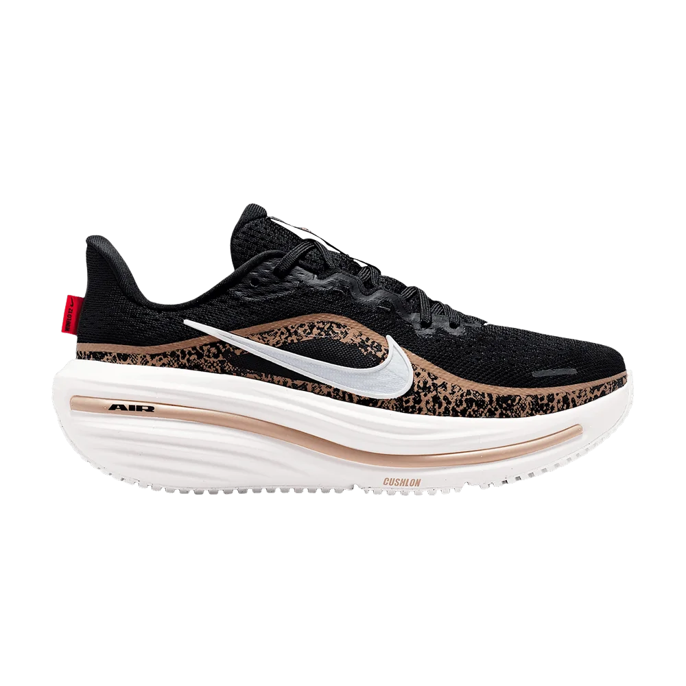Кроссовки Nike Wmns Winflo 12 Road 'Black British Khaki Fusion Red Sail'