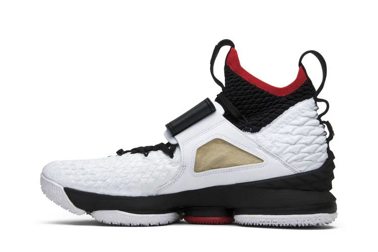 Кроссовки Nike LeBron 15 'Diamond Turf' PE