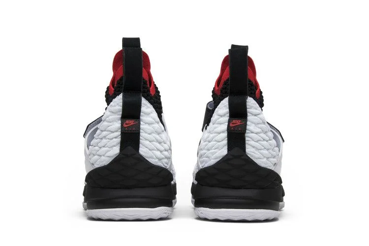 Кроссовки Nike LeBron 15 'Diamond Turf' PE