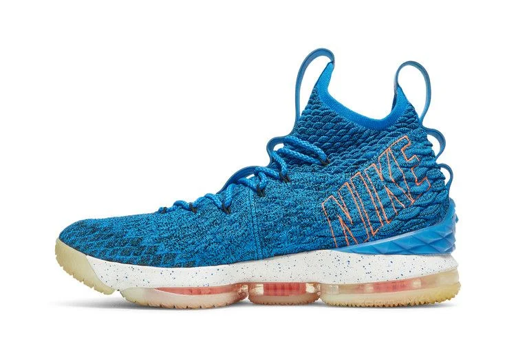 Кроссовки Nike LeBron 15 'Hardwood Classics'