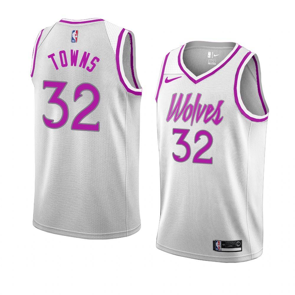 2018 19 Towns Timberwolves 32 Earned White