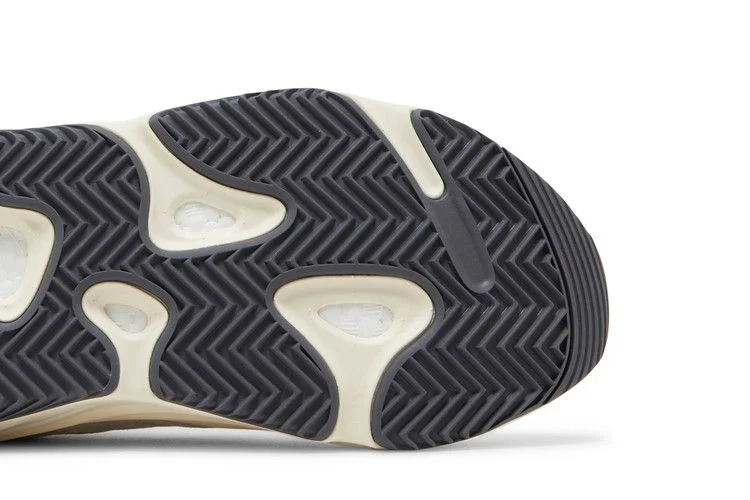 Кроссовки adidas Men's Yeezy Boost 700 'Analog'