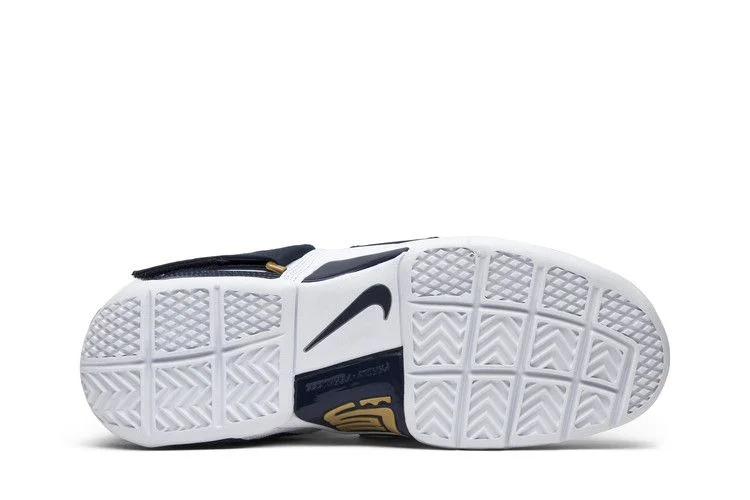 Кроссовки Nike LeBron Soldier 1 '25 Straight'