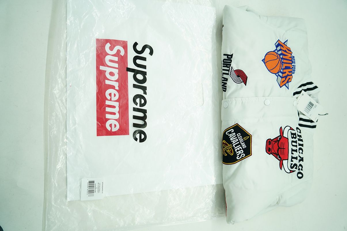 Supreme x Nike x NBA Teams Warm Up Jacket White