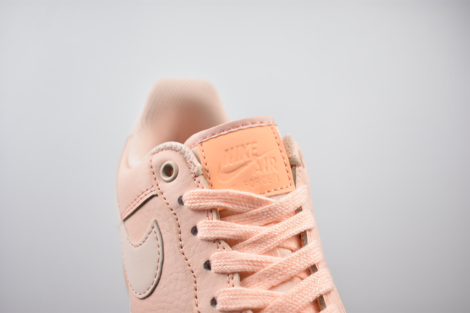 Кроссовки Wmns Nike Air Force 1 Orange Pulse