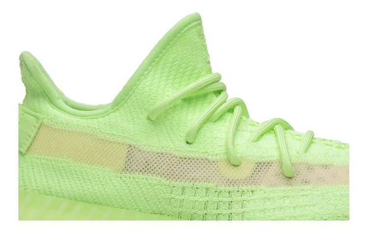 Кроссовки adidas Yeezy Boost 350 V2 GID 'Glow'