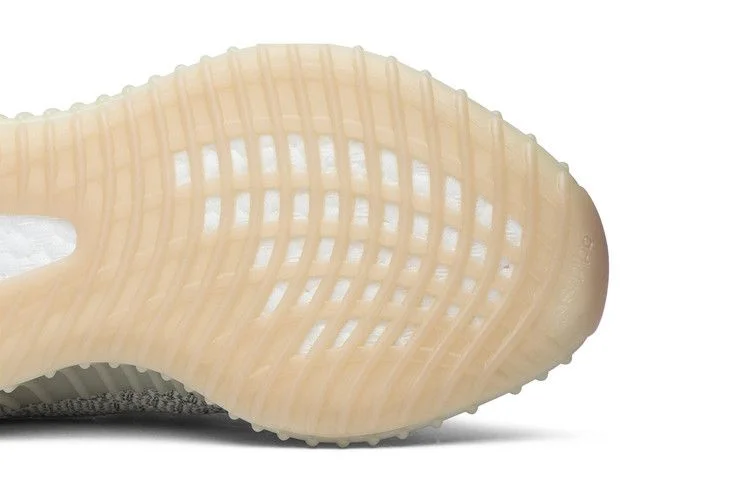 Кроссовки adidas Yeezy Boost 350 V2 'Lundmark Reflective'