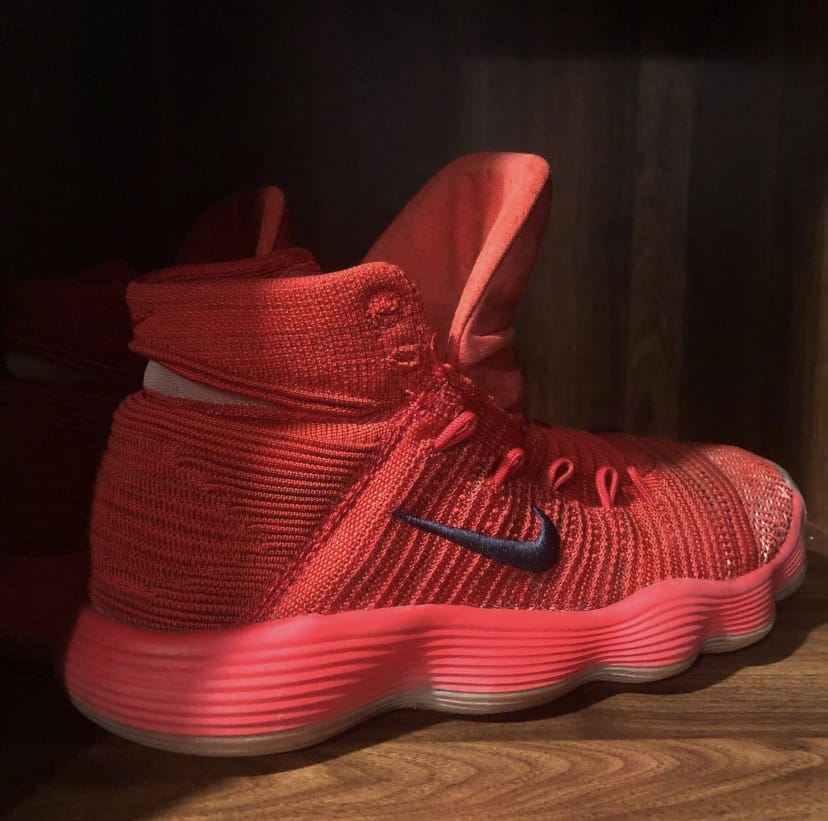 Nike hyperdunk flyknit 2017 red hotsell