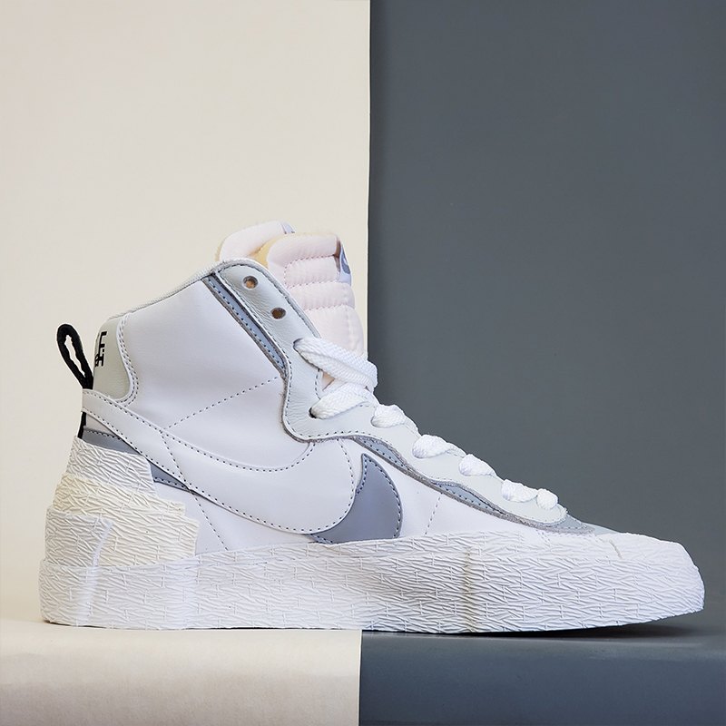 Nike x sacai white grey online