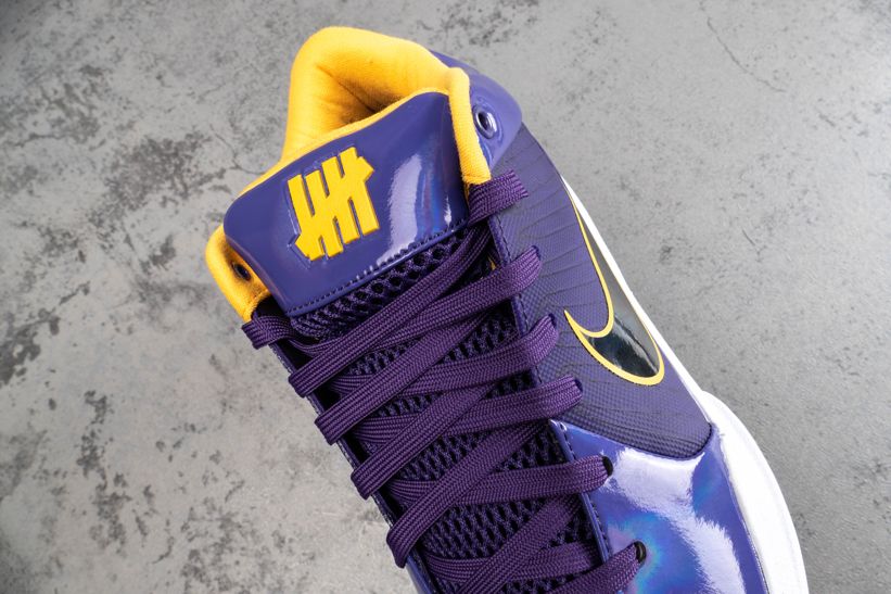 Undefeated x Nike Kobe 4 Protro Court Purple CQ3869 500