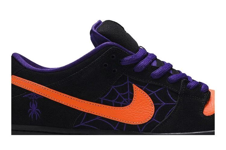 Кроссовки Nike Dunk Low SB 'Night of Mischief'
