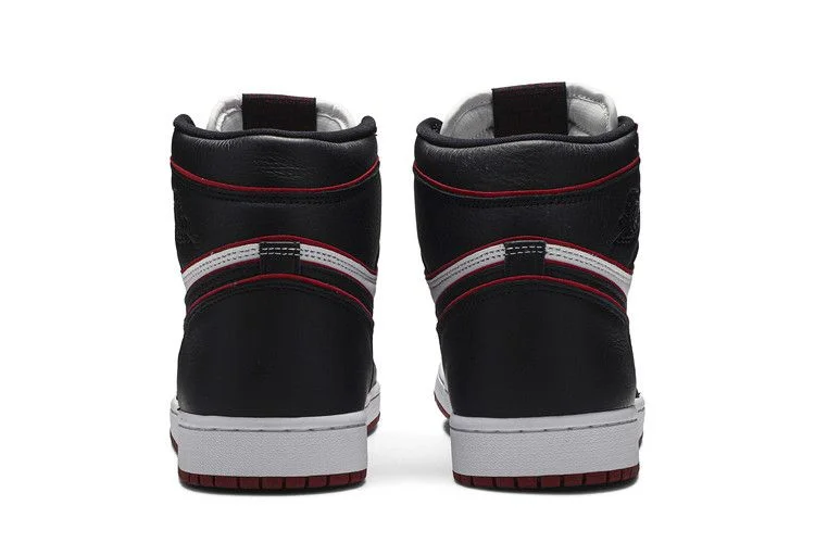 Кроссовки Air Jordan 1 Retro High OG 'Bloodline'