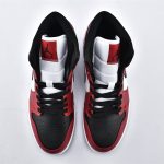 Заказать поиск кроссовок Air Jordan 1 Mid Chicago Black Toe