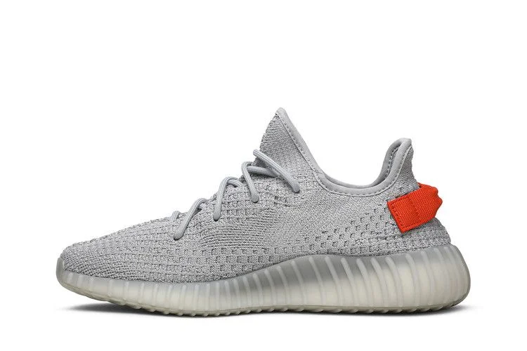 Кроссовки adidas Yeezy Boost 350 V2 'Tail Light'