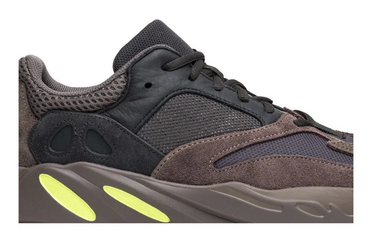 Кроссовки adidas Yeezy Boost 700 'Mauve'