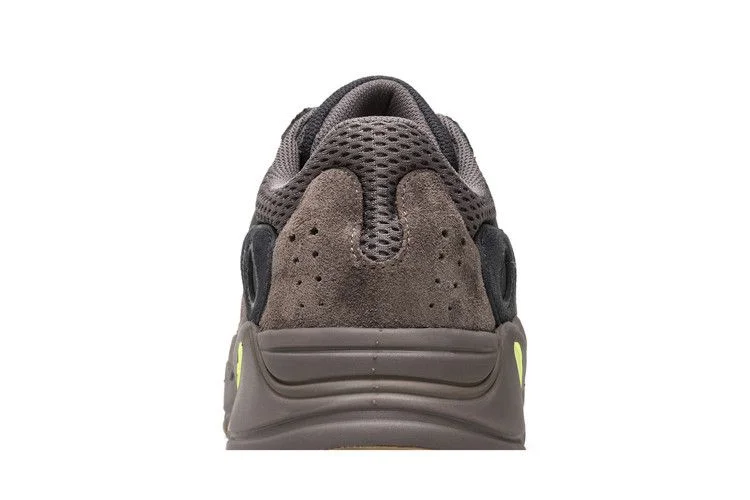 Кроссовки adidas Yeezy Boost 700 'Mauve'