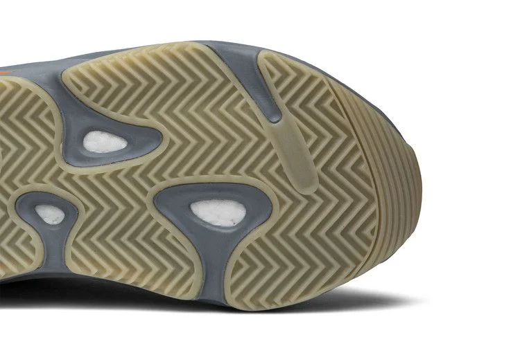 Кроссовки adidas Yeezy Boost 700 V2 'Inertia'