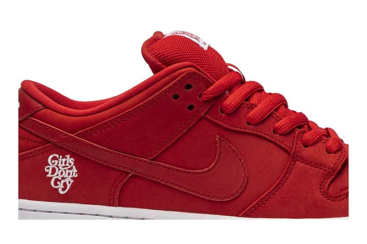 Кроссовки Girls Don't Cry x Nike Dunk Low Pro SB QS 'Coming Back Home'