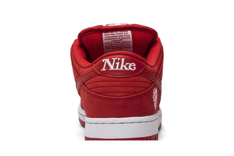 Кроссовки Girls Don't Cry x Nike Dunk Low Pro SB QS 'Coming Back Home'