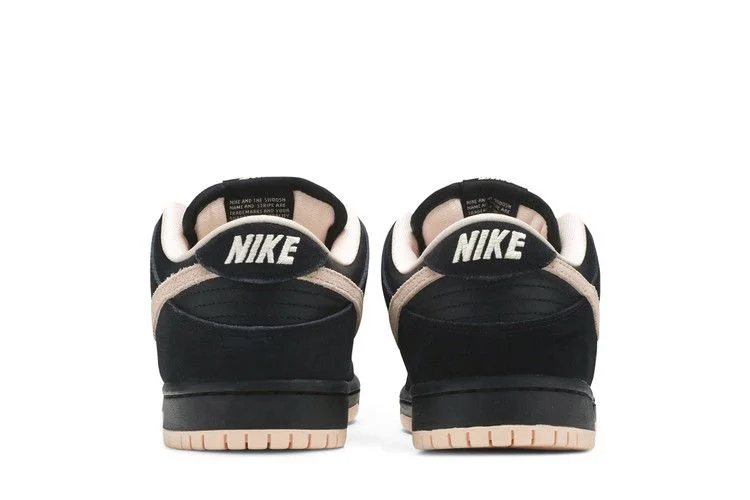 Кроссовки Nike Dunk Low SB 'Black Coral'