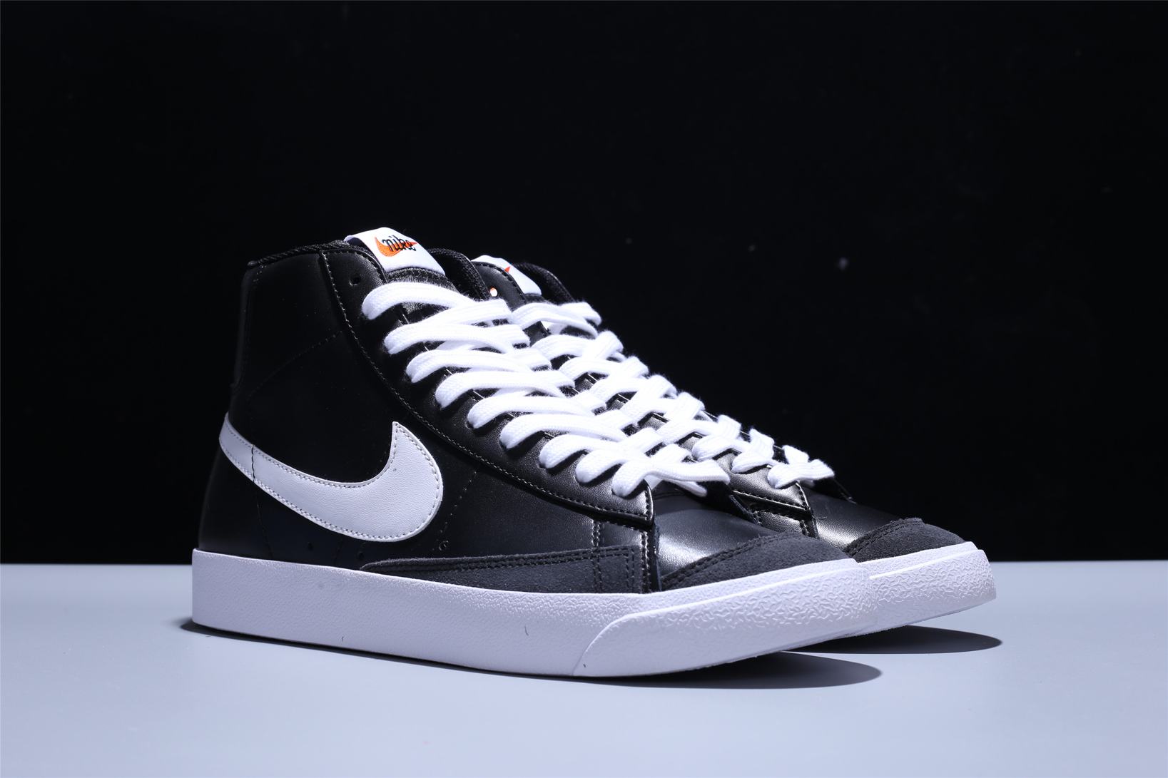 Nike Blazer Mid 77 Vintage Black Canvas CD8238 001