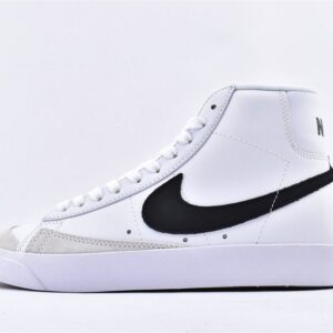 Nike Blazer Mid 77 Vintage White Black 1