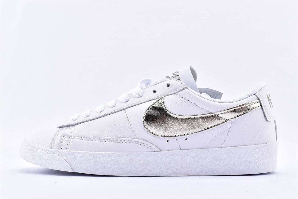 Nike Wmns Blazer Low LE Metallic Gold Star AA3961 103