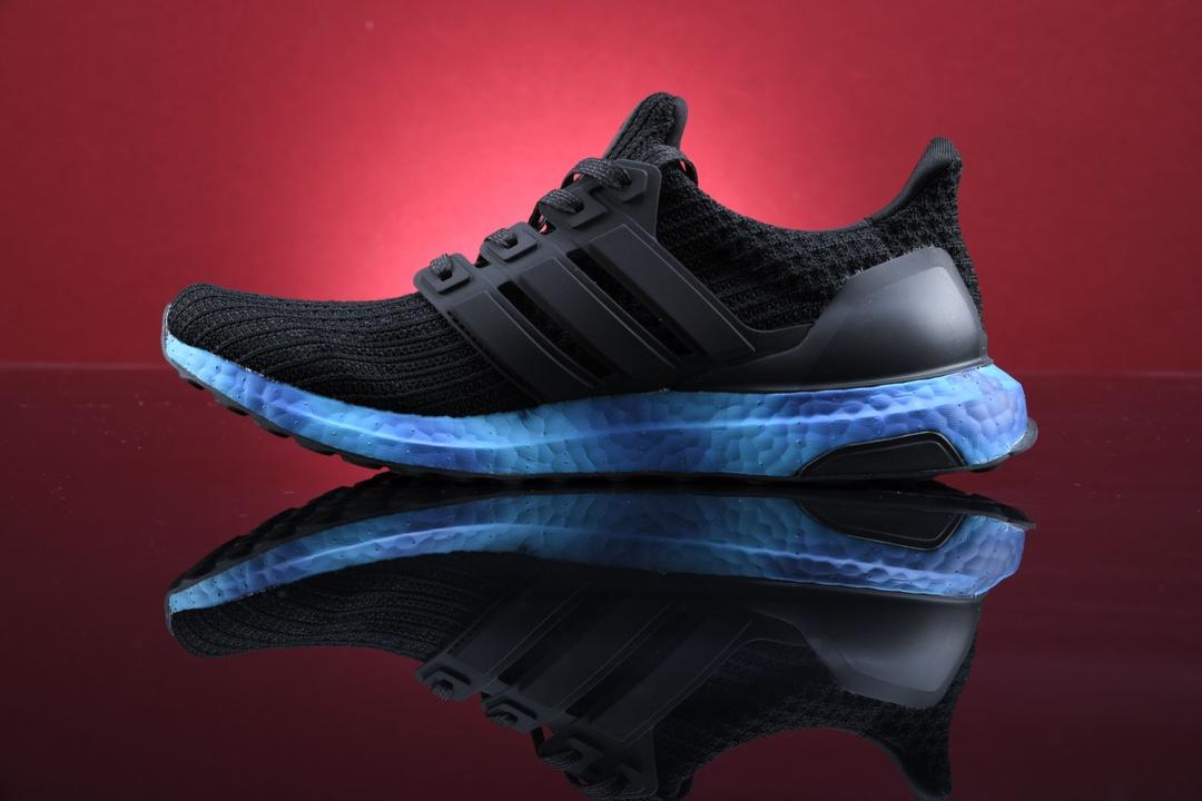 Кроссовки adidas Ultra Boost Colored Sole Blue