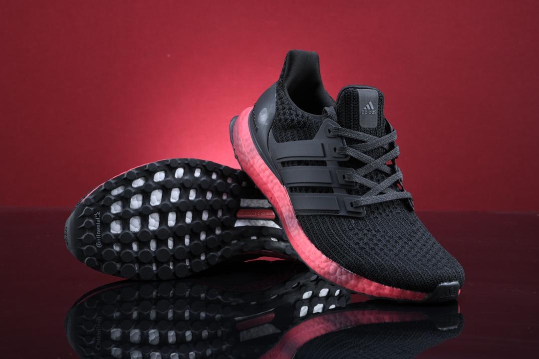 Кроссовки adidas Ultra Boost Colored Sole Red