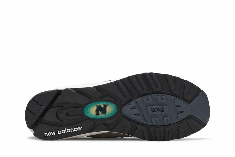 Кроссовки Kith x New Balance 990v2 Made in USA 'Classics Collection'