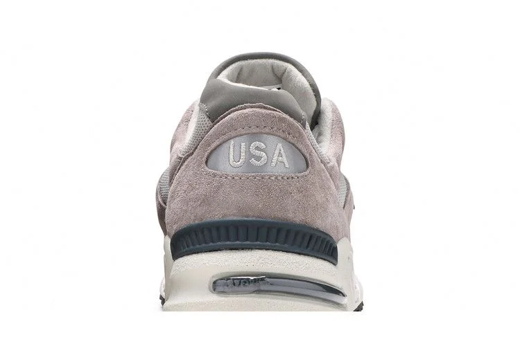 Кроссовки Kith x New Balance 990v2 Made in USA 'Classics Collection'