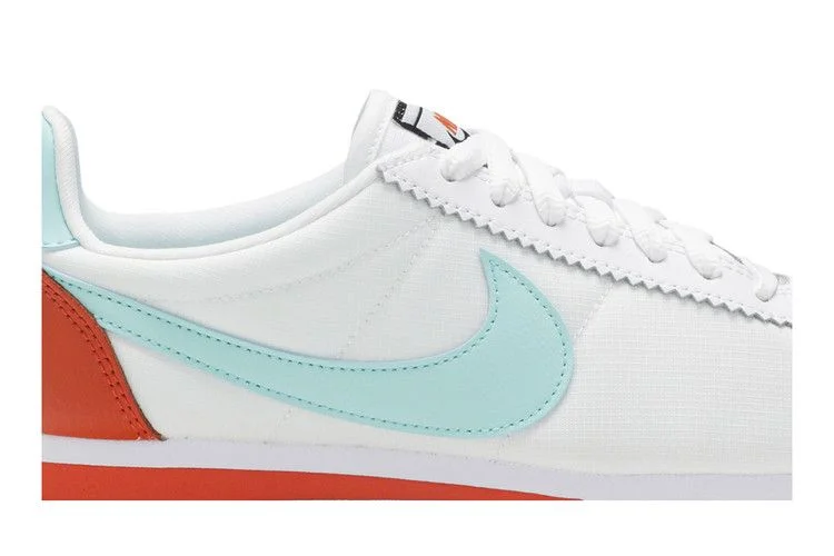 Кроссовки Nike Wmns Classic Cortez Premium 'Light Aqua'