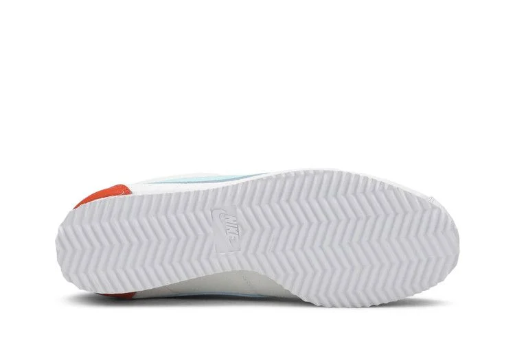 Кроссовки Nike Wmns Classic Cortez Premium 'Light Aqua'