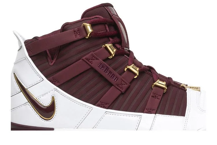 Кроссовки Nike Zoom LeBron 3 Retro 'Christ the King' 2018