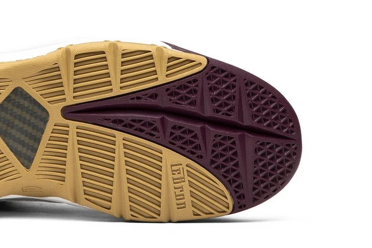 Кроссовки Nike Zoom LeBron 3 Retro 'Christ the King' 2018