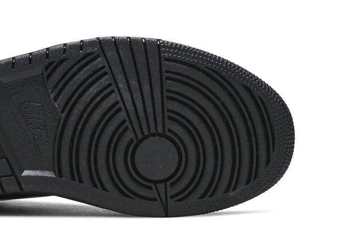 Кроссовки Air Jordan 1 Low 'Triple Black'