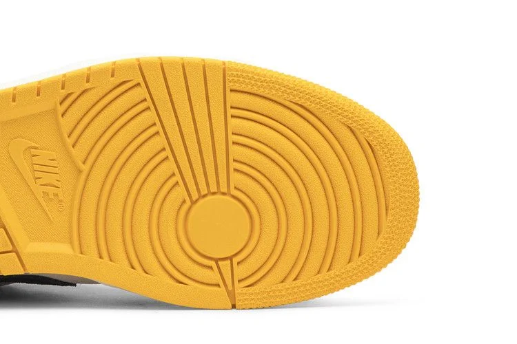 Кроссовки Air Jordan 1 Low 'University Gold'