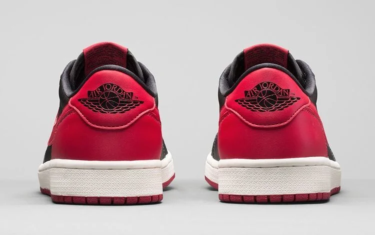 Кроссовки Air Jordan 1 Retro Low OG GS 'Bred'