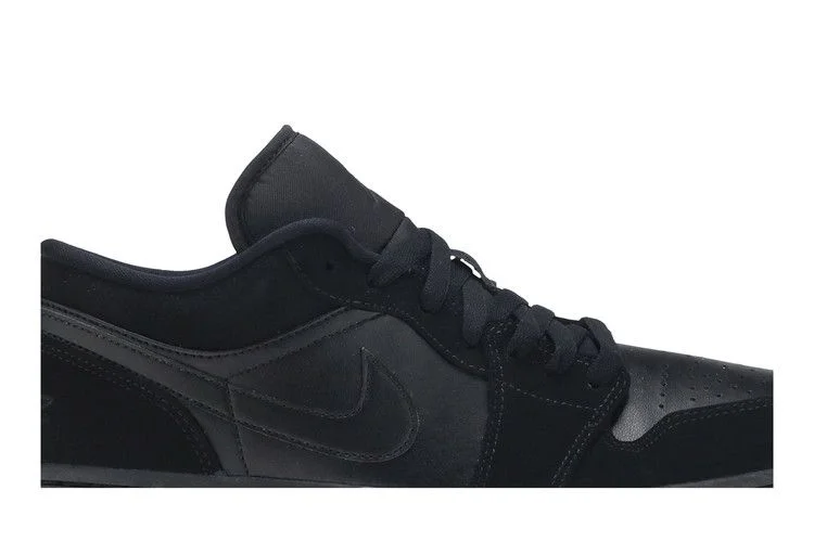 Кроссовки Air Jordan 1 Retro Low 'Triple Black'