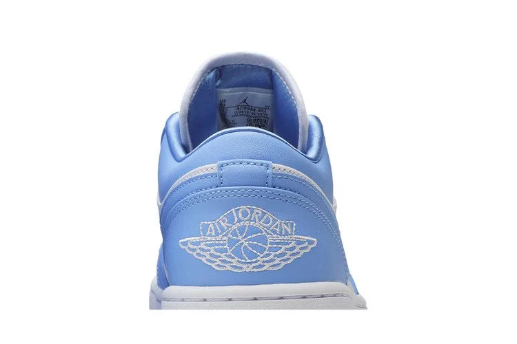 Кроссовки Wmns Air Jordan 1 Low 'UNC'