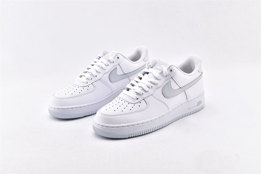 Nike air force silver logo best sale