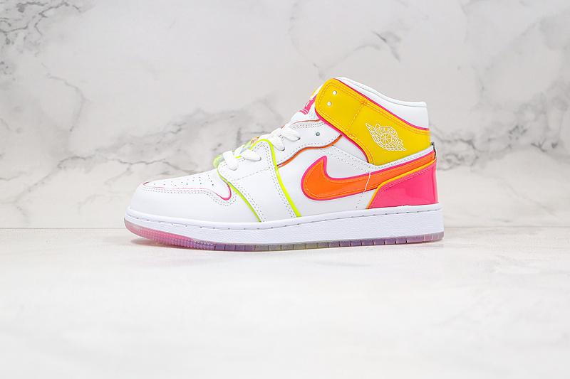 Кроссовки Air Jordan 1 Mid SE GS Edge Glow