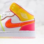 Заказать поиск кроссовок Air Jordan 1 Mid SE GS Edge Glow