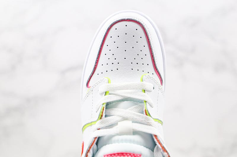 Кроссовки Air Jordan 1 Mid SE GS Edge Glow