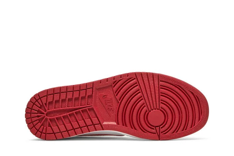 Кроссовки Air Jordan 1 Retro Low OG 'Varsity Red'
