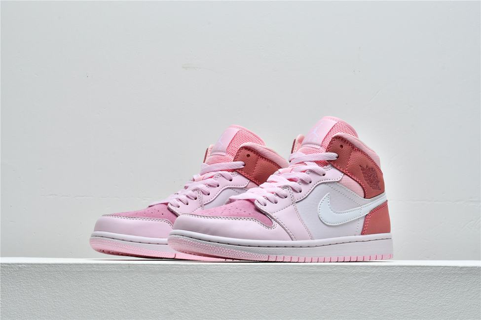 Кроссовки Wmns Air Jordan 1 Mid Digital Pink