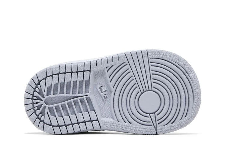 Кроссовки Air Jordan 1 Retro Mid TD 'Wolf Grey'