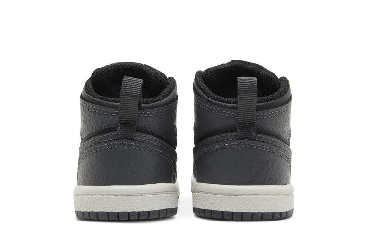 Кроссовки Air Jordan 1 Retro Mid TD 'Black Grey'