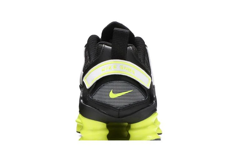 Кроссовки Nike Wmns Shox TL Nova 'Black Lemon Venom'