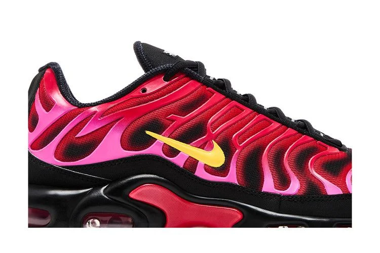 Кроссовки Supreme x Nike Air Max Plus TN 'University Red'